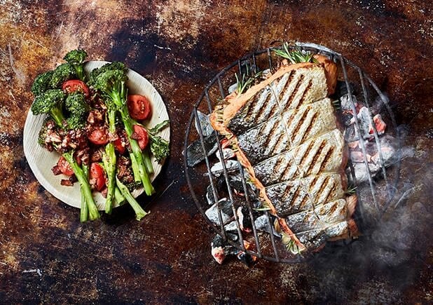 Doppio filetto di Salmone Norvegese alla griglia con insalata di broccoli