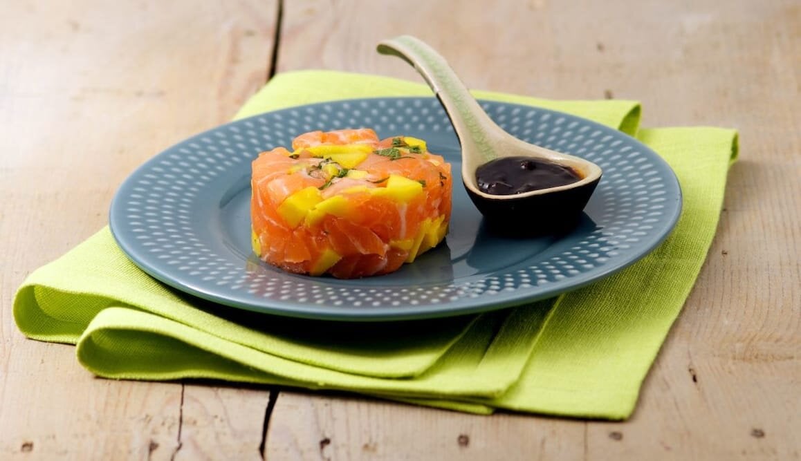 Tartare di Salmone Norvegse, mango e salsa spicy