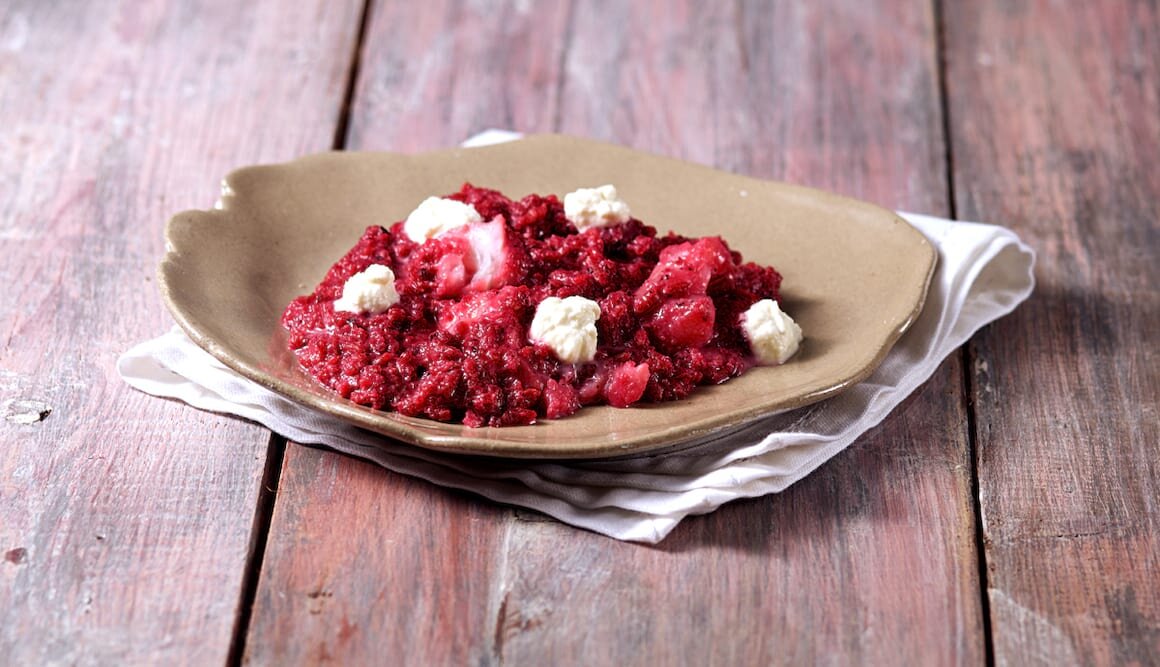 Risotto alla barbabietola con Merluzzo Norvegese e fiocchi di ricotta