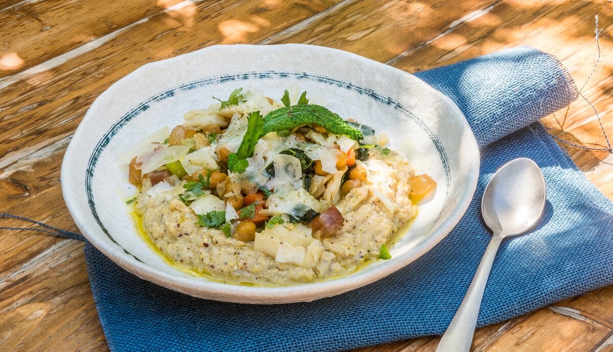 Polenta con ceci, cavolo nero e Stoccafisso Norvegese