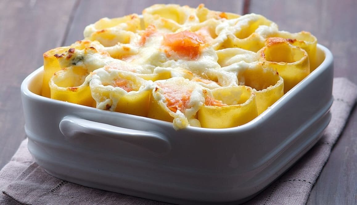 Paccheri gratinati ripieni di ricotta e Salmone Norvegese affumicato