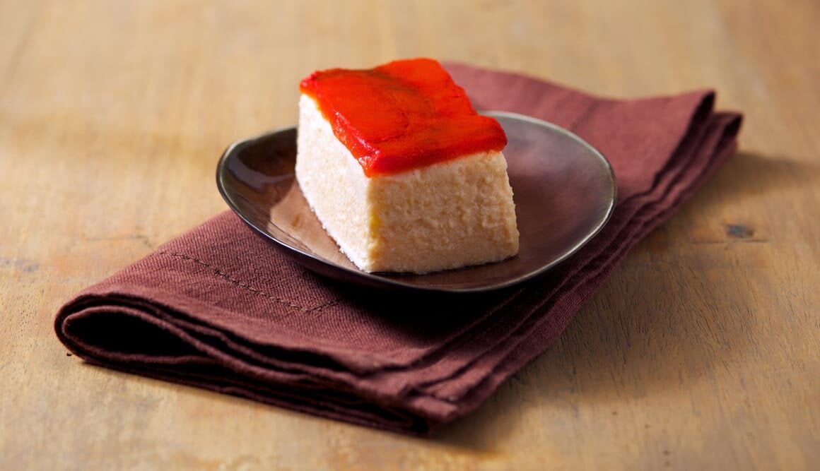 Sformato di salmone con peperoni arrostiti