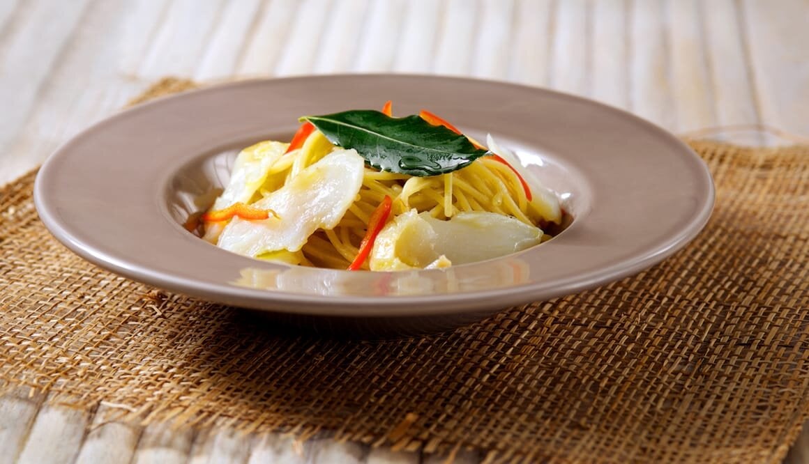 Spaghettoni al cipollotto e Stoccafisso di Norvegia