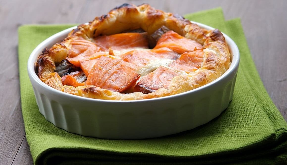 Mini quiche con radicchio, provola e Salmone Norvegese affumicato