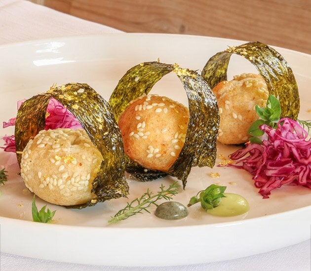 Fish ball al cuore morbido di Stoccafisso Norvegese e maionese all’aglio orsino