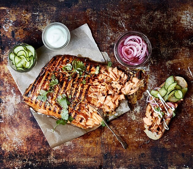 Bruschetta di Salmone Norvegese grigliato con cipolla rossa