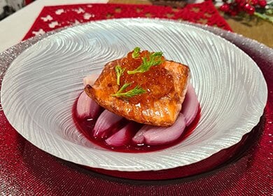 Arrosto di salmone norvegese al melograno