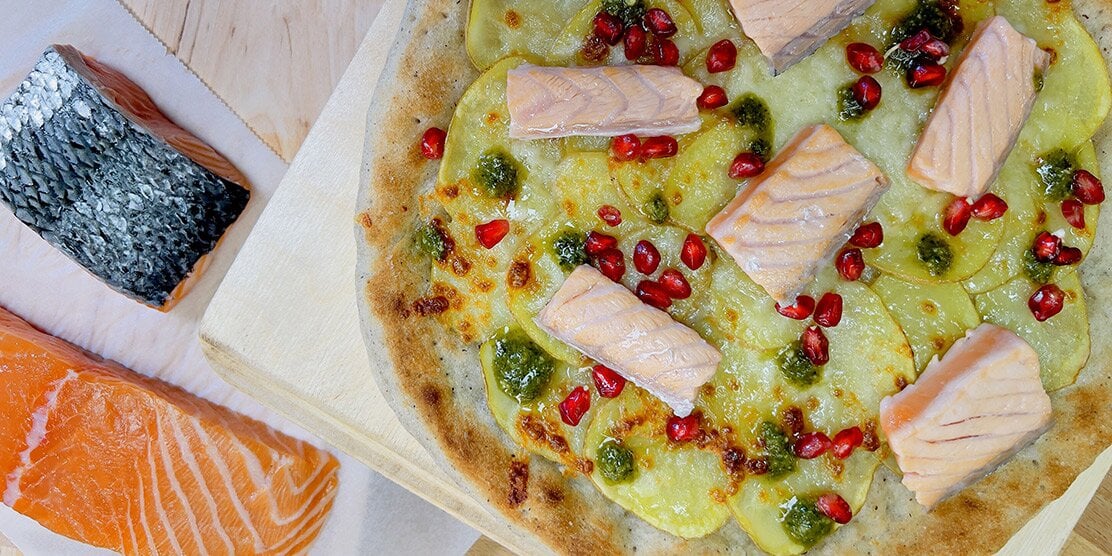 Pizza con salmone norvegese