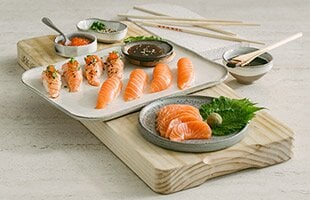 Nigiri al salmone classico e scottato