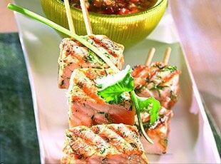 Spiedini di Salmone Norvegese con “salsa chien”