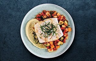 Skrei norvegese con polenta e ratatouille