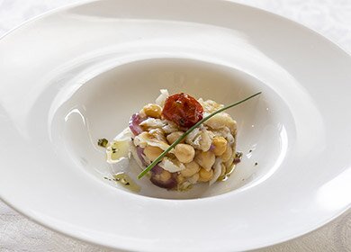 Insalata di stoccafisso norvegese, ceci e pomodorini confit