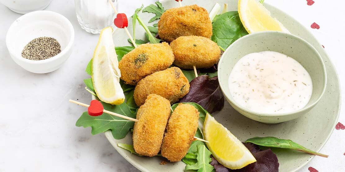 Polpette di stoccafisso norvegese con pomodori secchi e olive