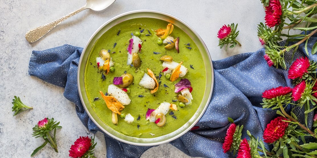 Stoccafisso norvegese su crema di piselli e zucchine