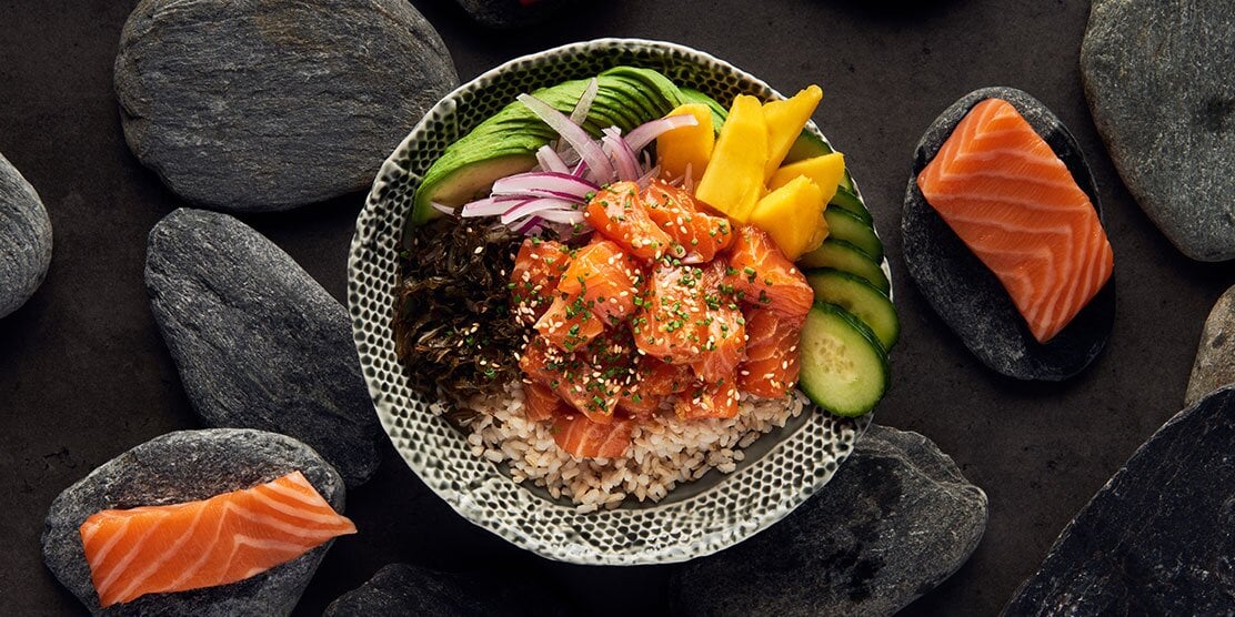 Poké con salmone norvegese
